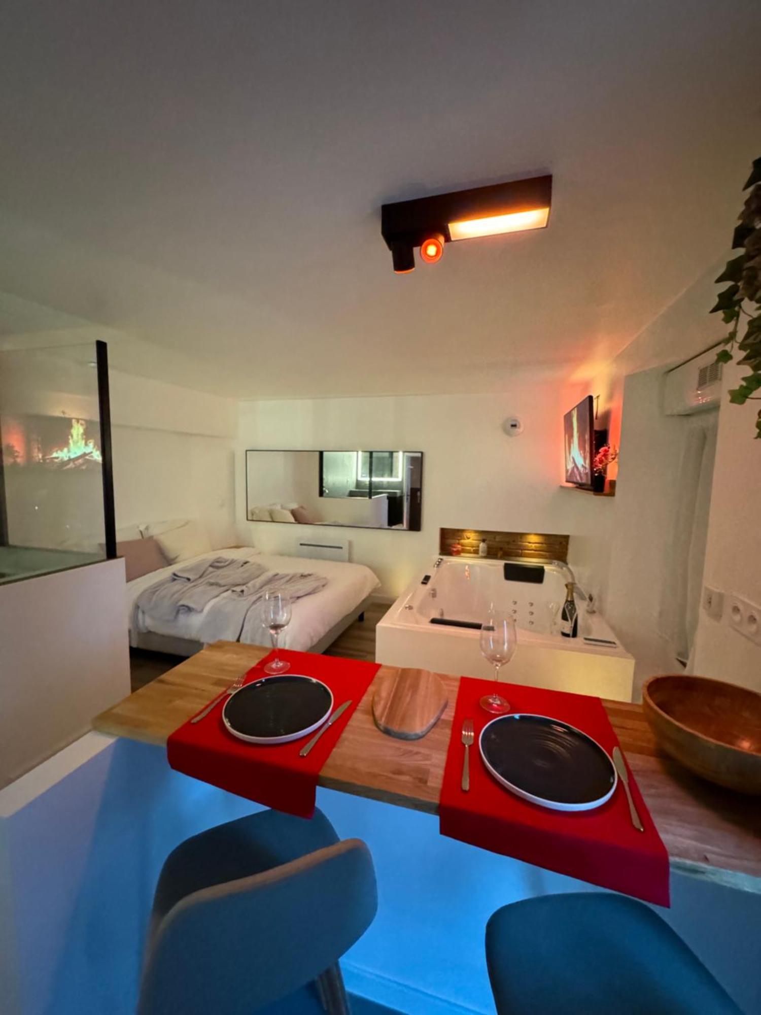 O Romeo - Privee Apartment Fougeres