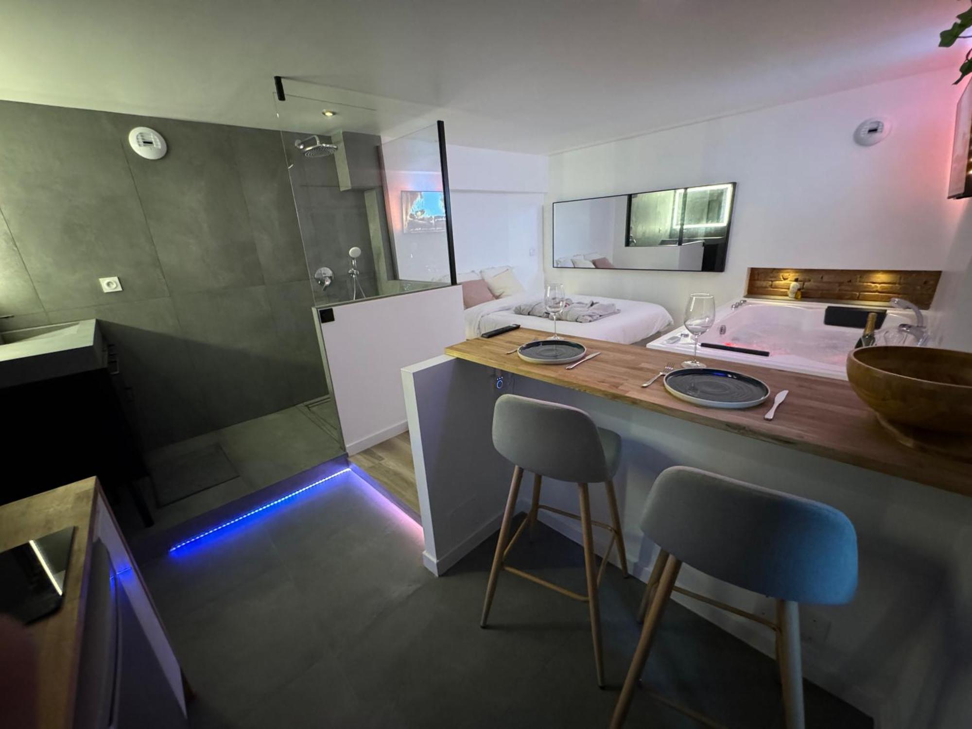 Apartment O Romeo - Privee Fougeres